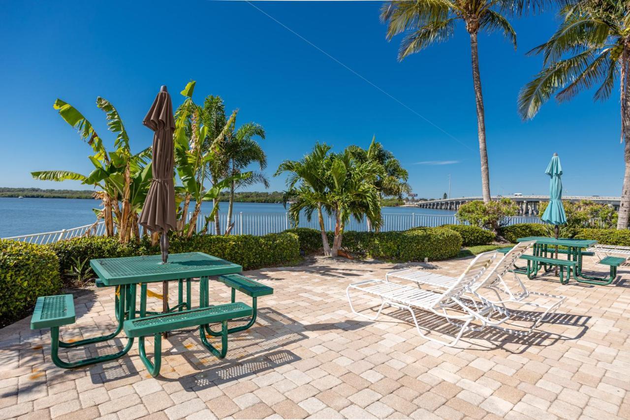 Elegant Waterfront Place For Two/Boca Ciega Resort Сент-Пітерсбург Екстер'єр фото